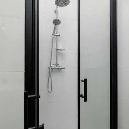 Graphite Ap With Balcony By Square - Old Town Apartment Krakow
